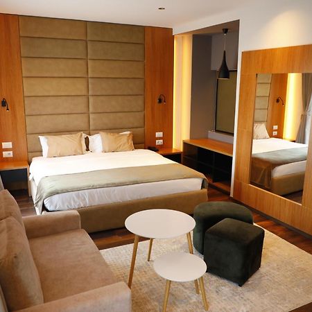 Olivia'S Hill Resort Kryemedhej ภายนอก รูปภาพ
