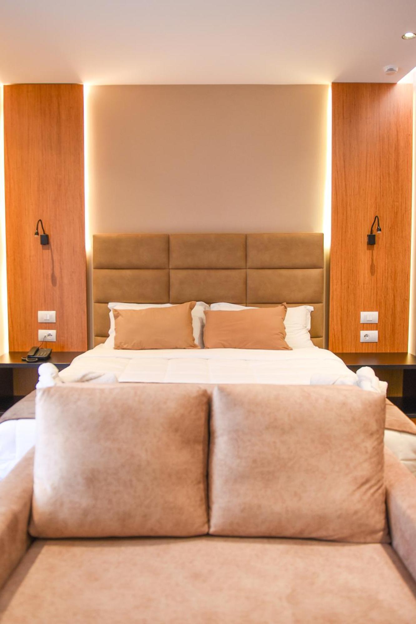 Olivia'S Hill Resort Kryemedhej ภายนอก รูปภาพ