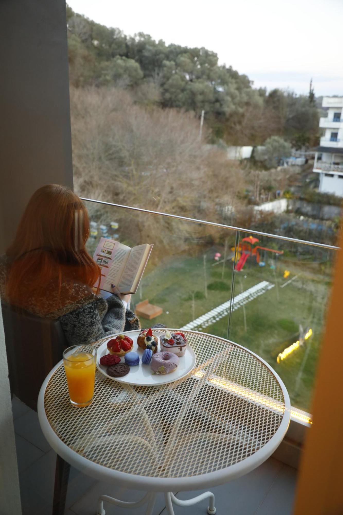 Olivia'S Hill Resort Kryemedhej ภายนอก รูปภาพ