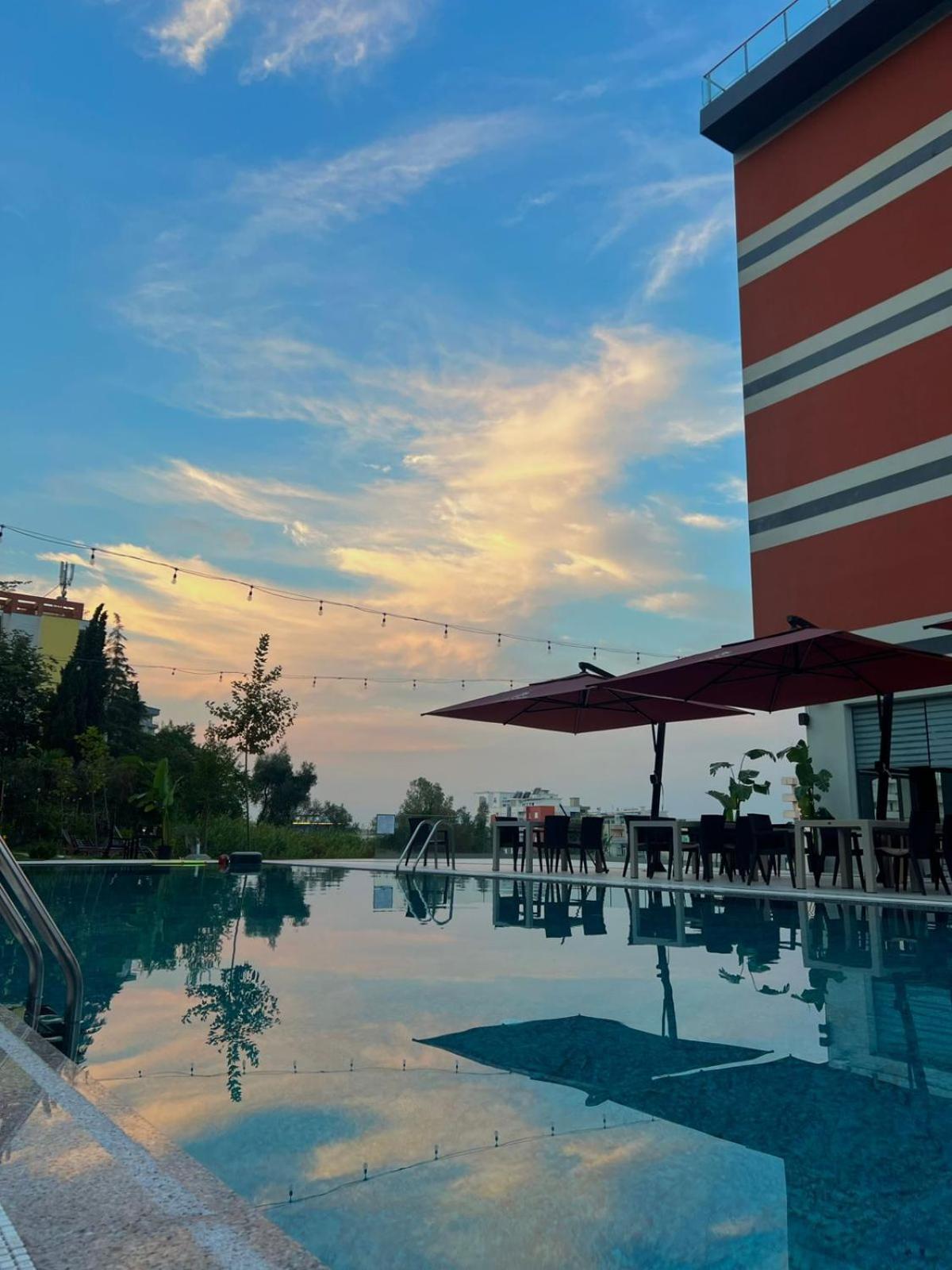 Olivia'S Hill Resort Kryemedhej ภายนอก รูปภาพ