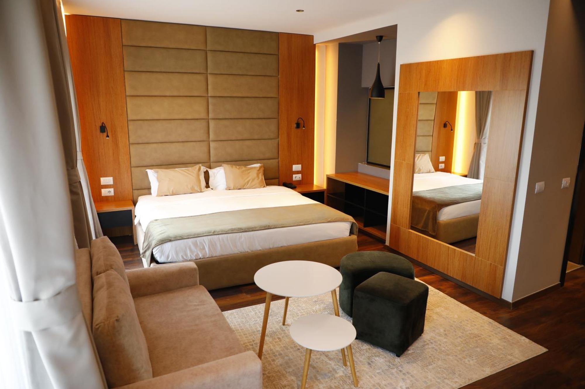 Olivia'S Hill Resort Kryemedhej ภายนอก รูปภาพ