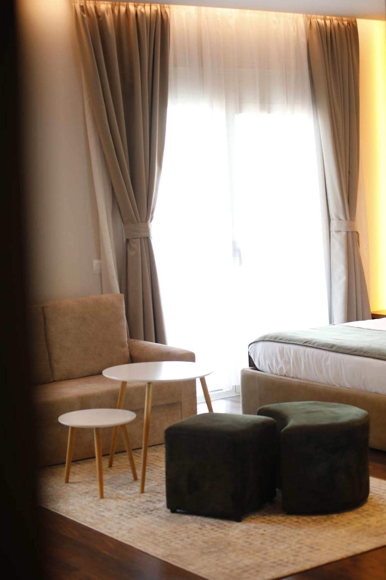 Olivia'S Hill Resort Kryemedhej ภายนอก รูปภาพ