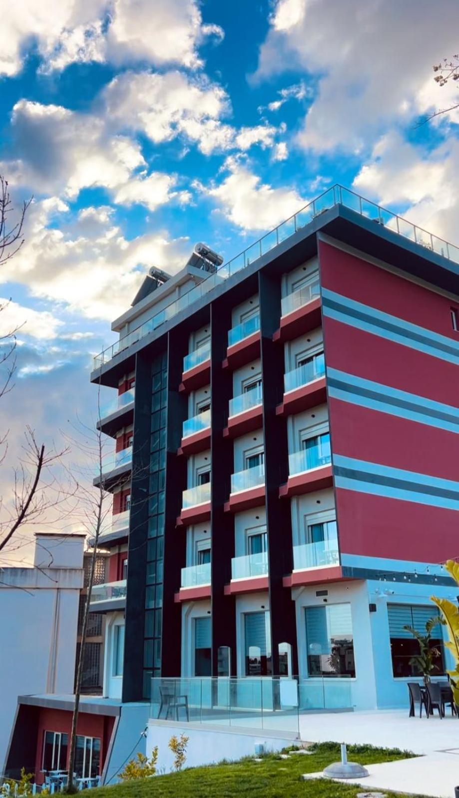Olivia'S Hill Resort Kryemedhej ภายนอก รูปภาพ